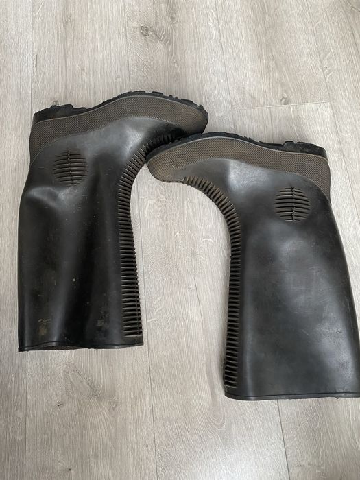 Продаю резиновые сапоги