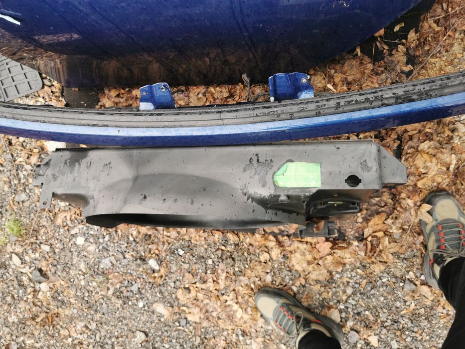 Дифузьор за радиатор за BMW e39 V8