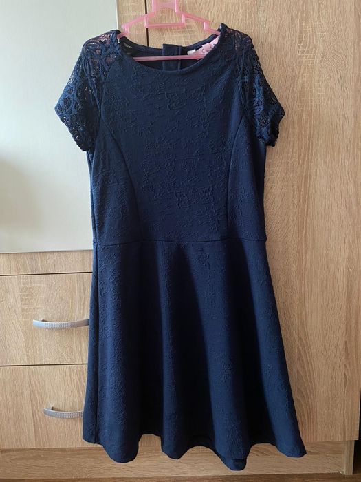 Продам платье 11-12 лет