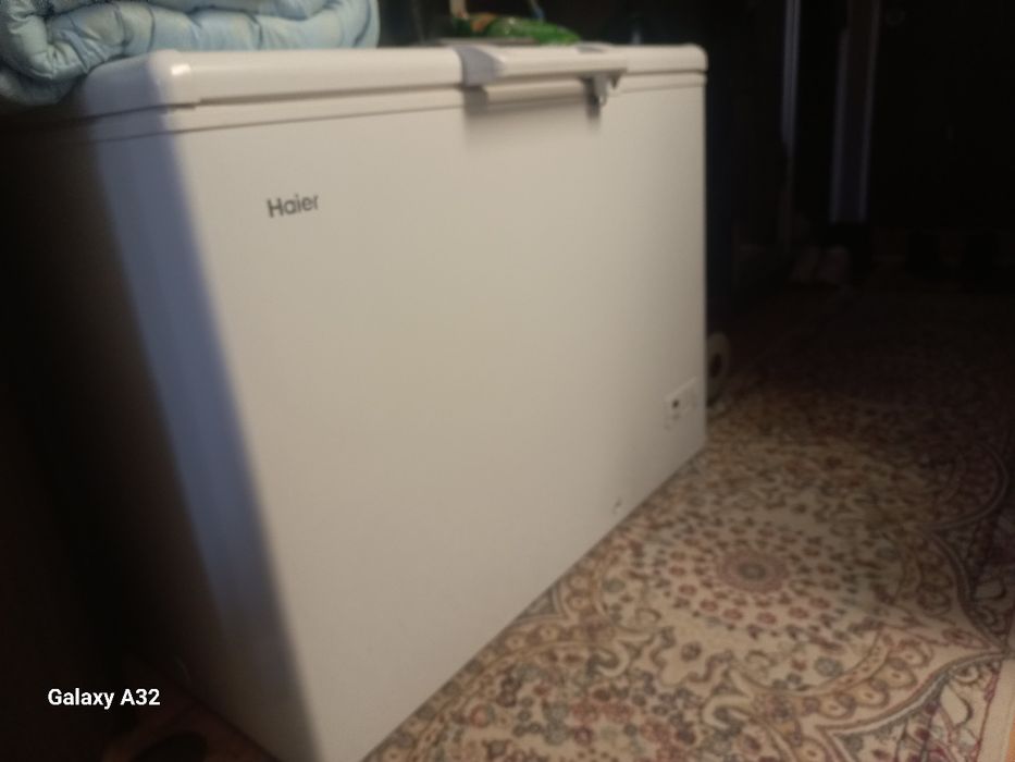 Морозилку продаю объём 300 литров