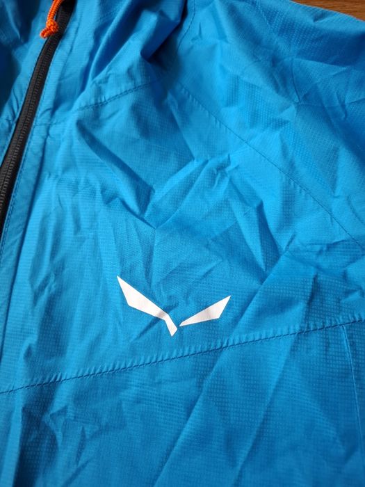 Salewa мъжко яке M- L размер.