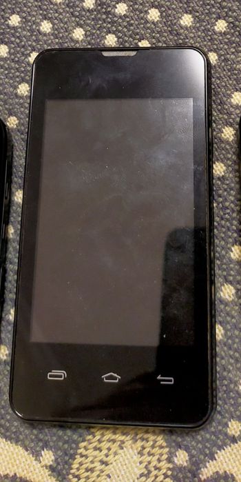 Сенсорный телефон