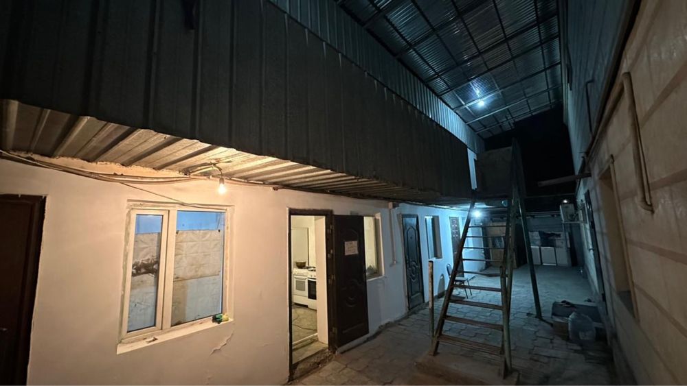 Сдается комната 1 комнатная на против адем