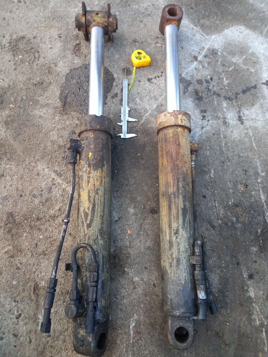 cilindru / cilindri cu deschidere 35 cm de buldoexcavator tăiat
