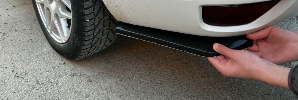 Extensie coltare lip bara spate Dacia Logan MK2 MK3 negru lucios