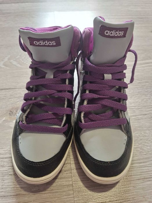 Дамски Кецове Адидас