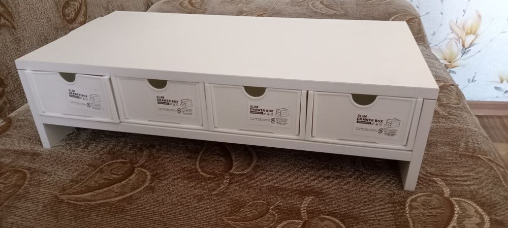 Мини столик под ноутбук