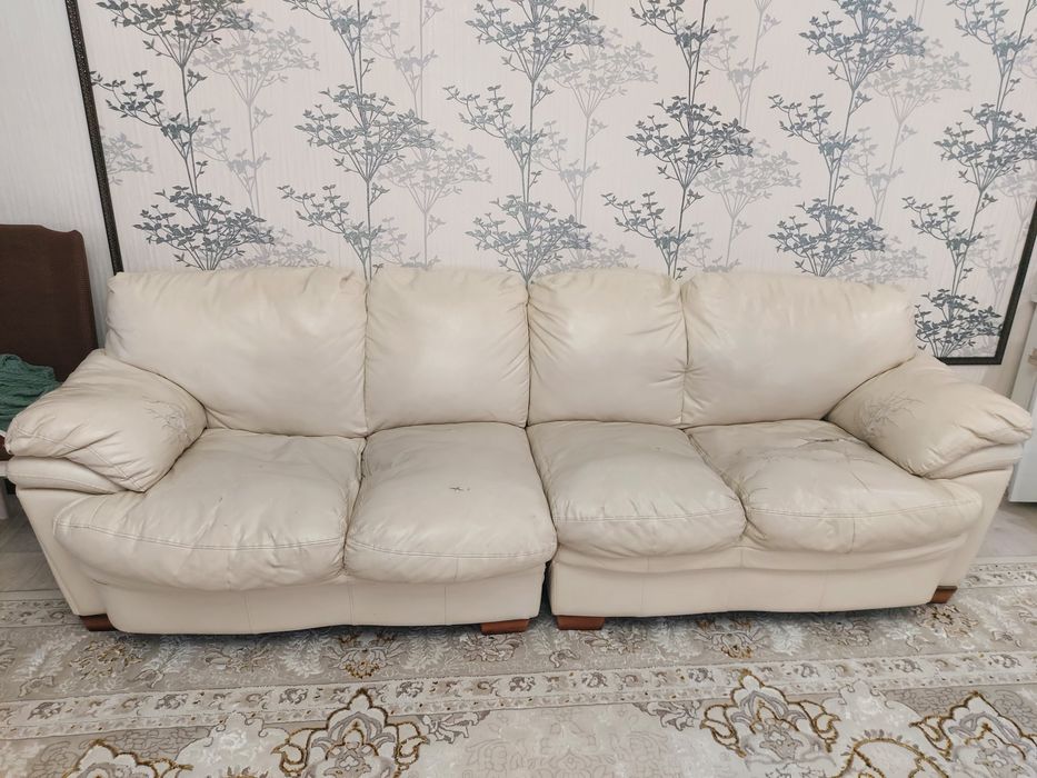 Продам диван срочно