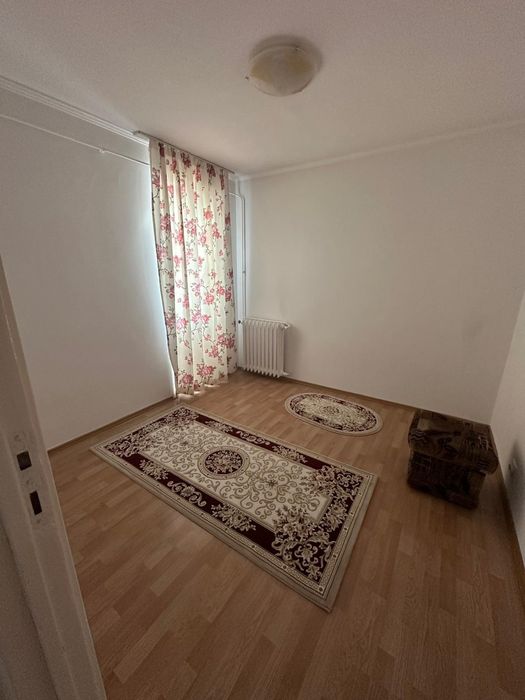 Închiriez apartament Marasesti