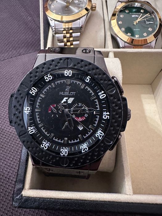 Мъжки часовници с кутия