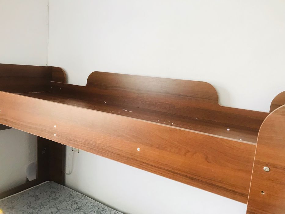 Масивно двуетажно легло