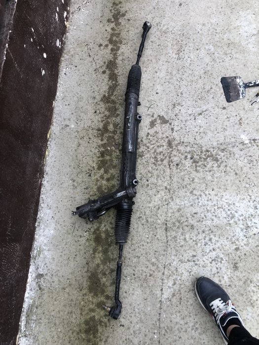 Бмв е53 рулевои рейка