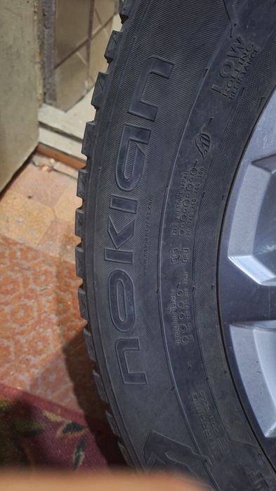 Продам диски R18 на прадо