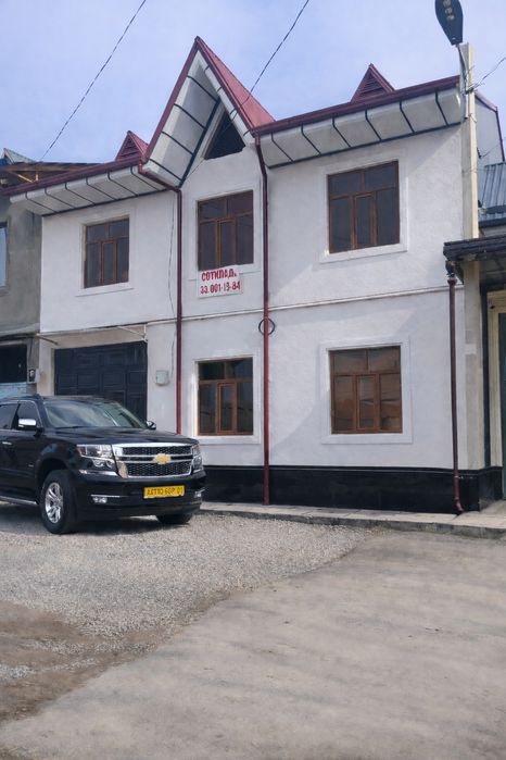 Uy sotiladi . 165 000 $ . 2.5 sotik . 2 qavat 150 m². Yashashga tayor