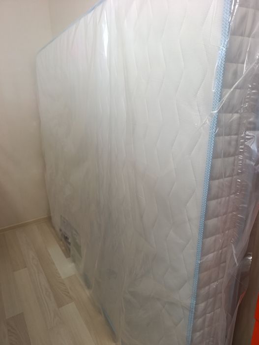 Чисто нов двулицев Матрак iZone 7 от Sleepy, 21 см