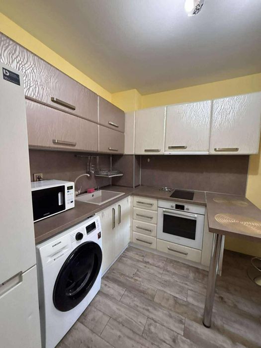 Дава се под наем Двустаен апартамент в Пловдив, Южен - 70 кв.м за 433.5 € - Снимка #5