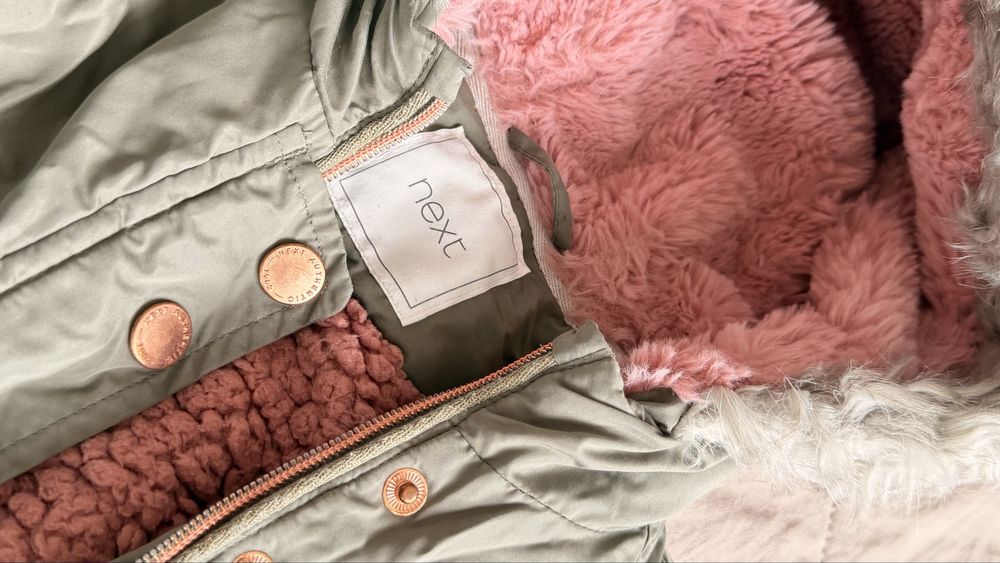 Куртка Next , carter’s 4-6 лет