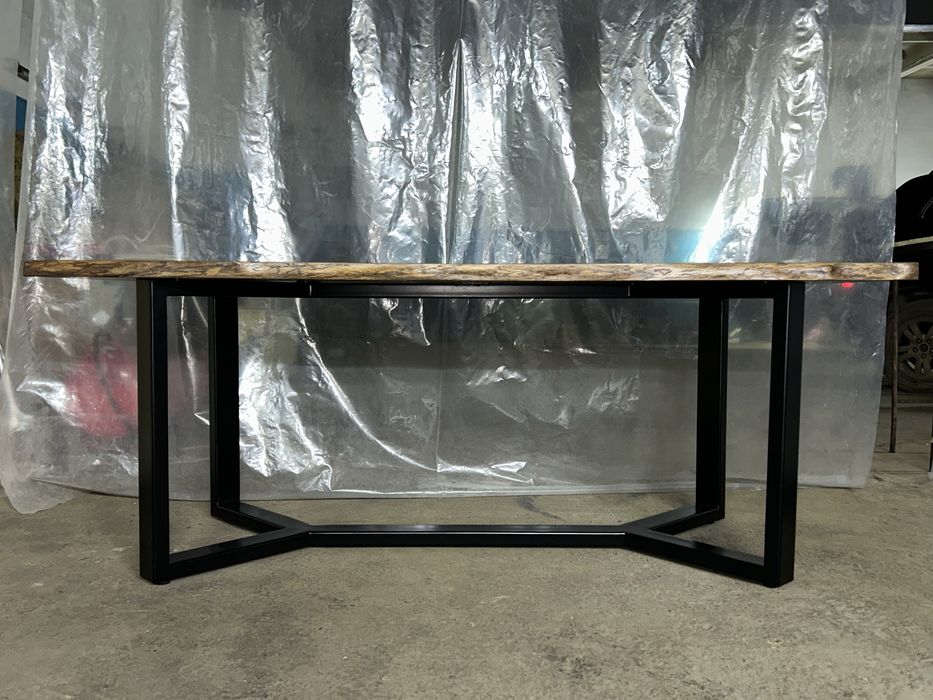 Продам стол из массива дуба