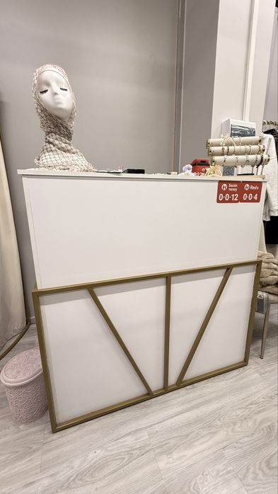 Ресепшн для бутиков