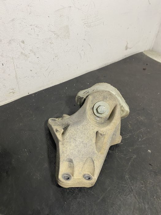 Suport  cutie viteze stanga Audi A6 C6 3.0 TDI | 4F0399113B