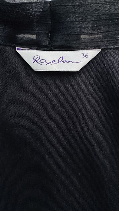 Продам нарядную блузку недорого!!