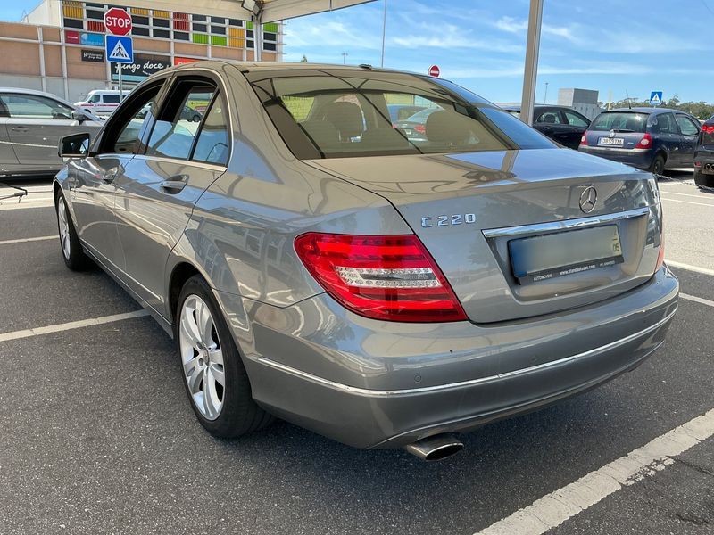 Mercedes-Benz C-Klasse C 220 CDI BlueEfficiency Avantgarde 2012
