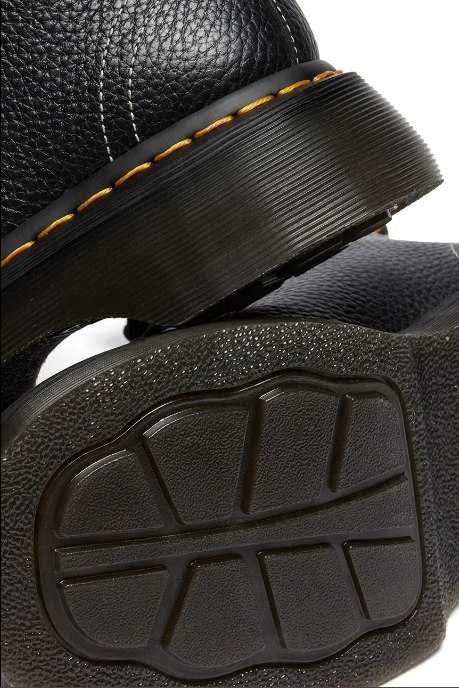 Кожени боти Dr. Martens