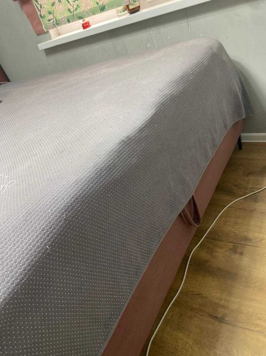 Продам кровать в размере 180/200