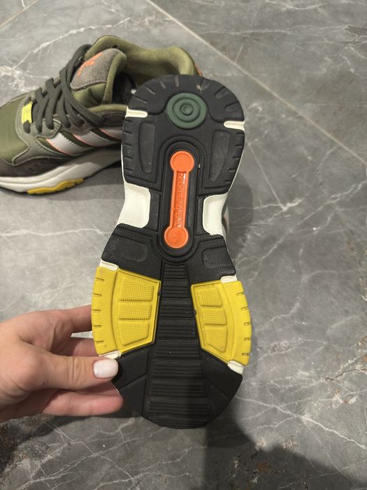 Маратонки , обувки