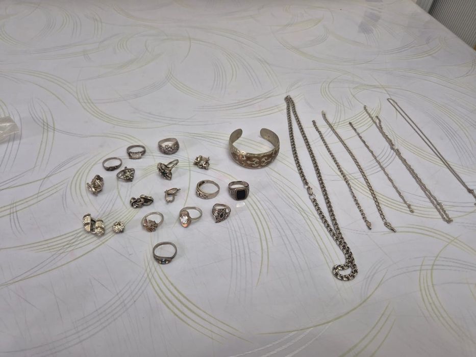 Күміс бүйымдар. Серебро