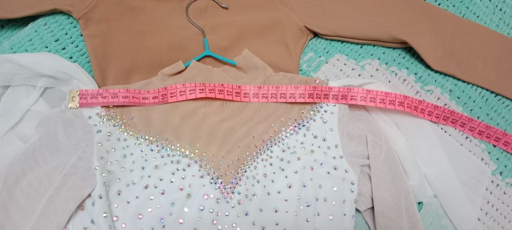 Продаю платья  для фигурного катания