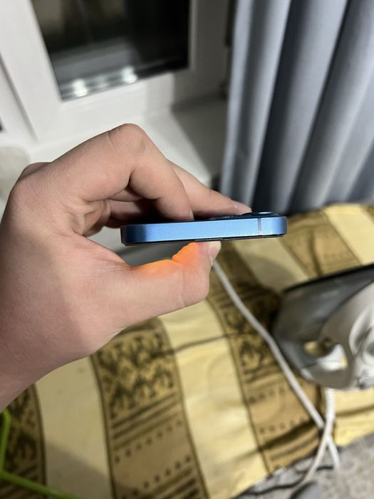 Iphone 13     Б/у