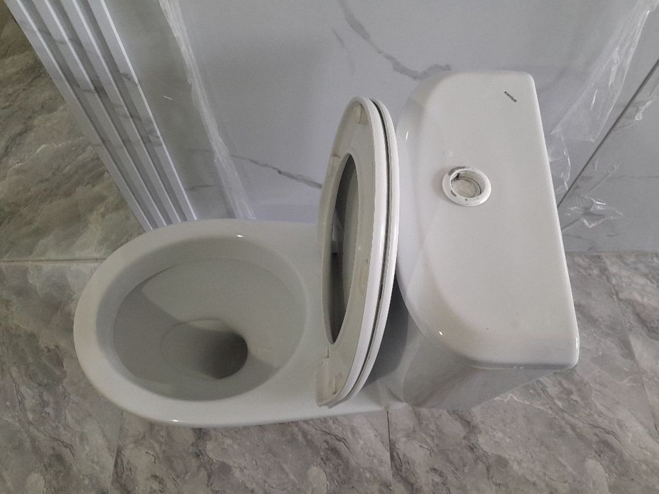 Продается унитаз