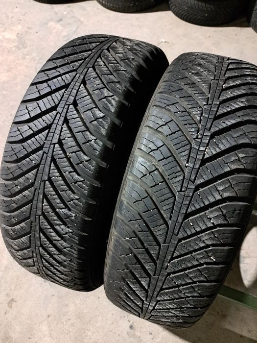 2 anvelope Allseason 235 60 r18 Kumho