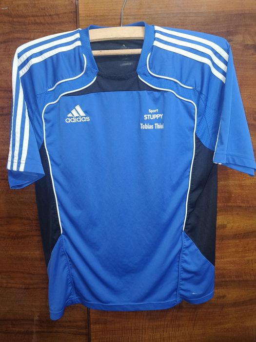 Vând tricou Adidas