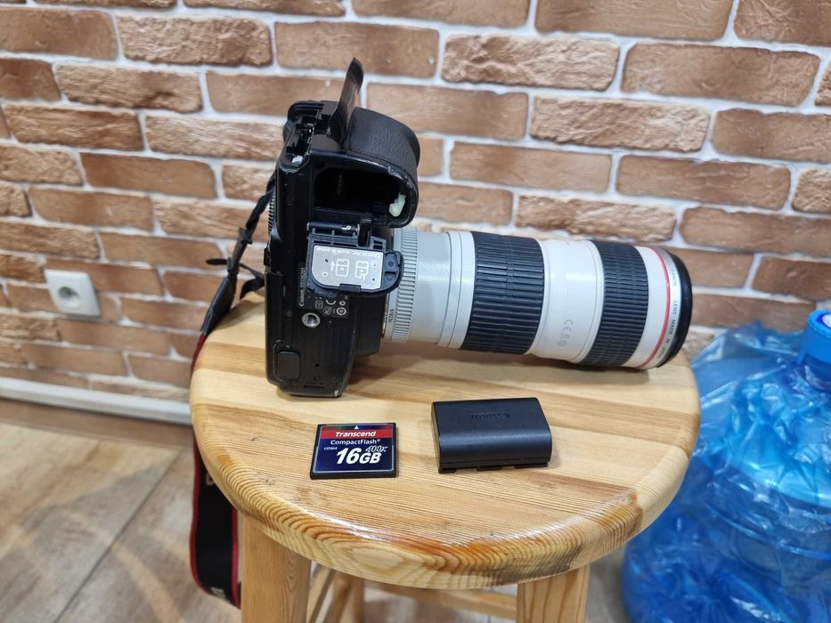 Продается фотоаппарат Canon 5D Mark II в отличном состоянии