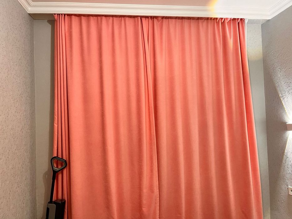 Продам штор 14000т