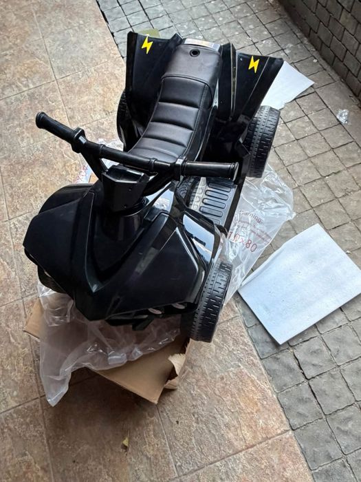 Vând ATV, copii cu vârsta până în 4 ani