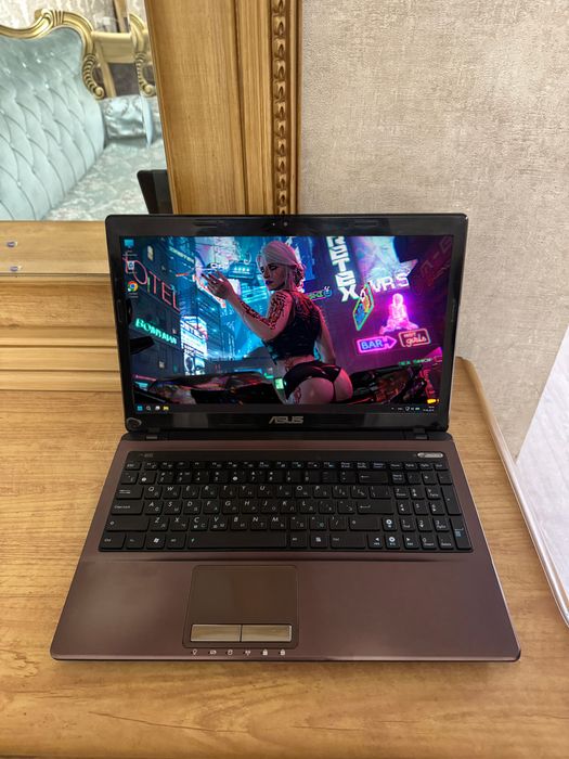 Ноутбук Asus Core i5, SSD, Ram 8gb