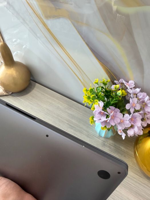 2022 Apple-MacBook Pro 13.3" Laptop-M2 chip-8GB Memory-256GB-SpaceGray