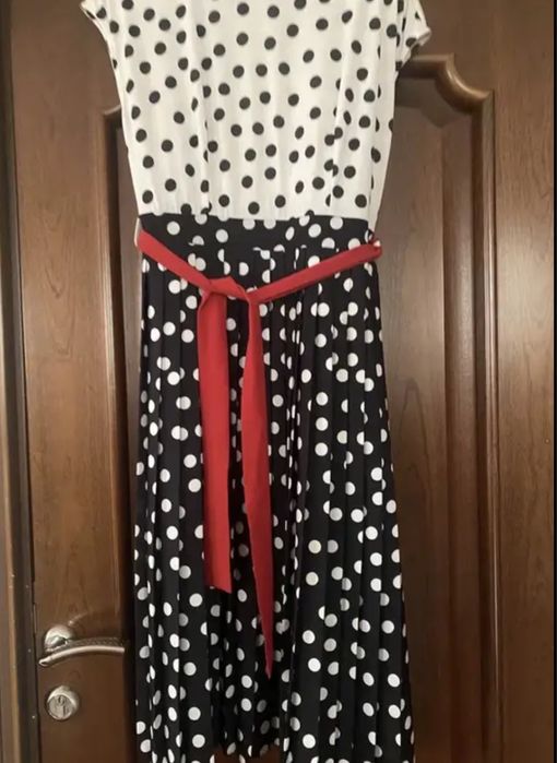 Прожам женскую одежду