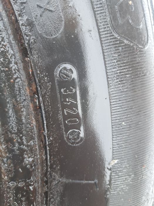 Vând roti iarna 196/65 R15