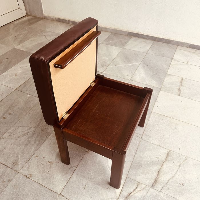 Датска винтидж табуретка с място за съхранение – естествена кожа