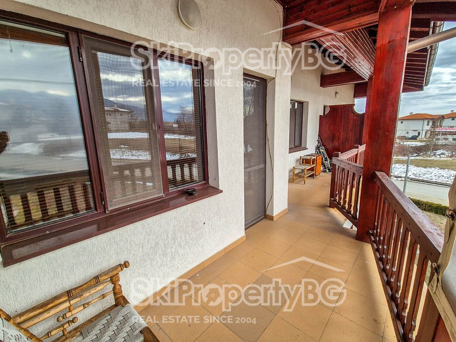 Обзаведен апартамент в Голф клуб Ибър с гледка към Рила!