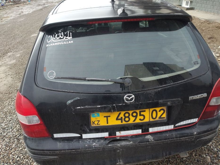 МАЗДА 323 продам 2001 год