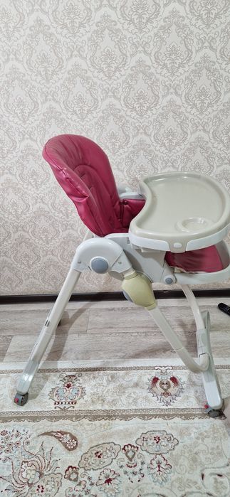 Стол растущий для кормления деткам