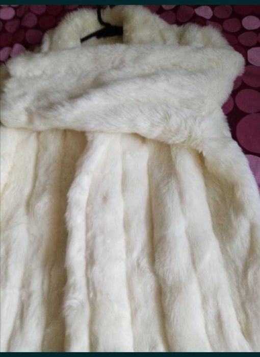 Пухкаво екокожа палто