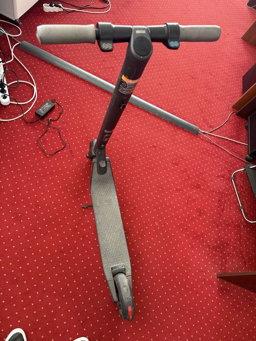 Trotineta electrica ninebot kickscooter es