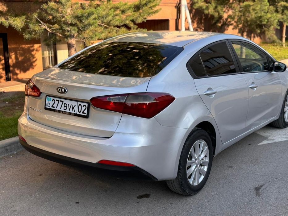 Kia Cerato 2013 года