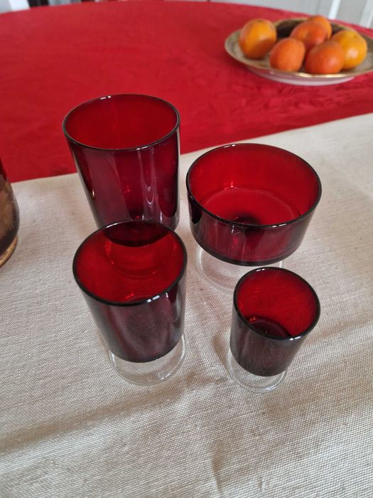 Комплект чаши (френско стъкло)